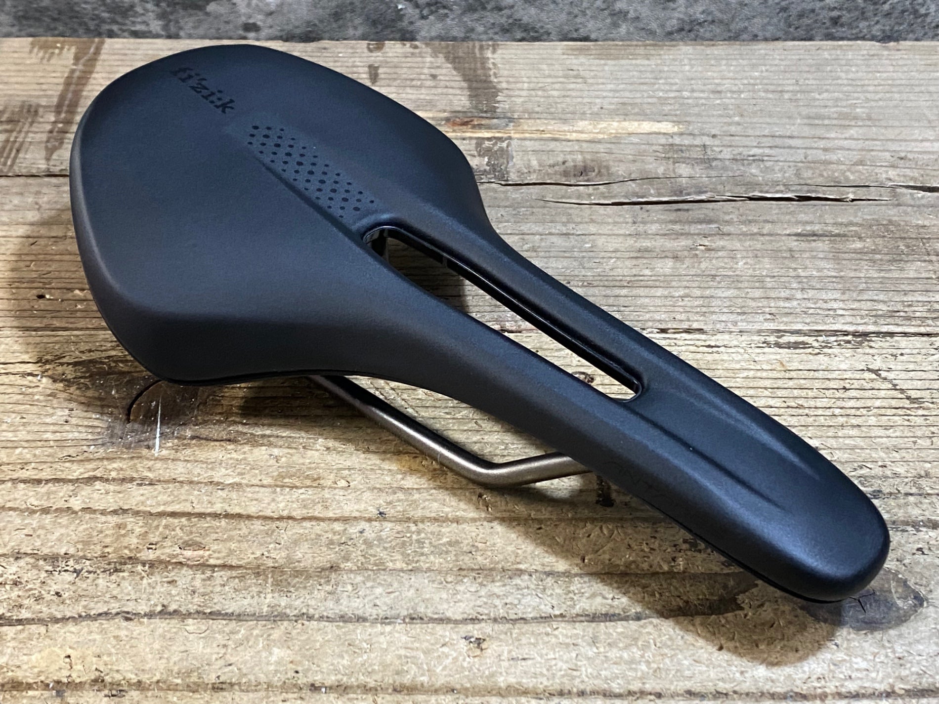 専用品 フィジーク アンタレス k:iumレール Fizik Antares 【公式通販】