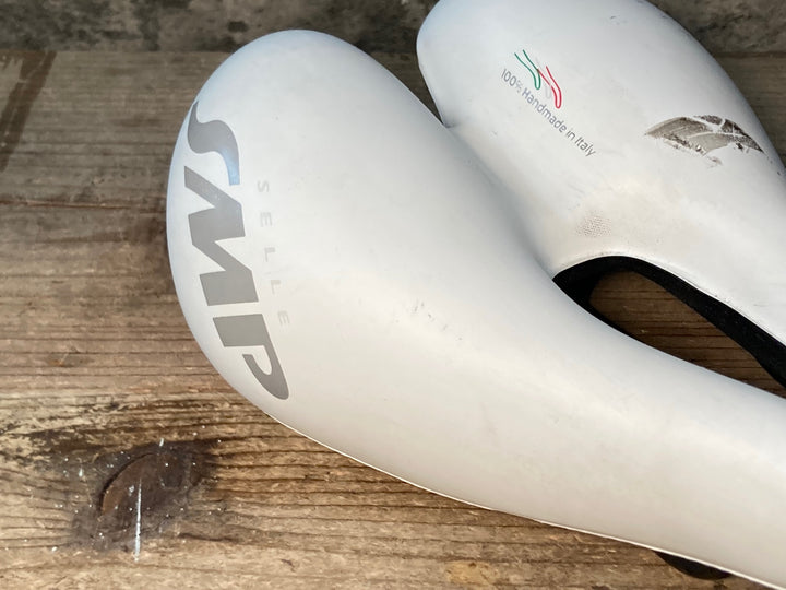 JU003 selle SMP TRK サドル 白
