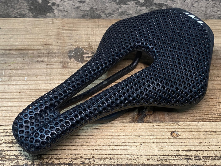 JO142 TNi 3D printing サドル カーボンレール 148mm 黒