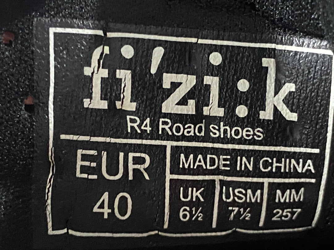 KG206 フィジーク Fizik R4 ROAD BOA ビンディングシューズ EU40 3穴 黒赤