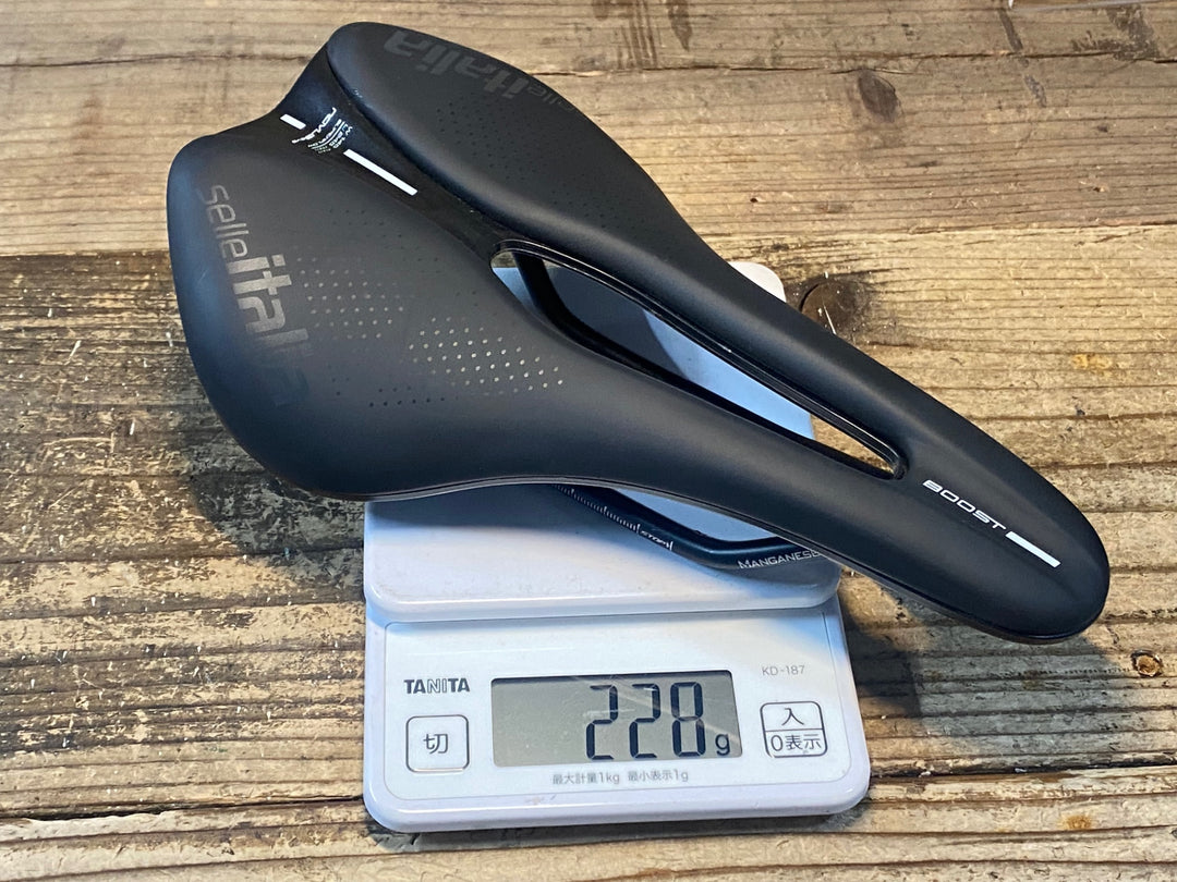 JP527 セライタリア SELLE ITALIA NOVUS BOOST EVO TM スーパーフロー サドル 黒 145㎜ MANGANESE レール