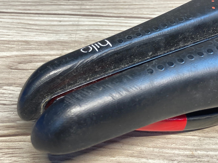 JJ664 ボントレガー BONTRAGER HILO XXX サドル 黒 カーボンレール ※座面加水分解、レール固定傷大のためジャンク