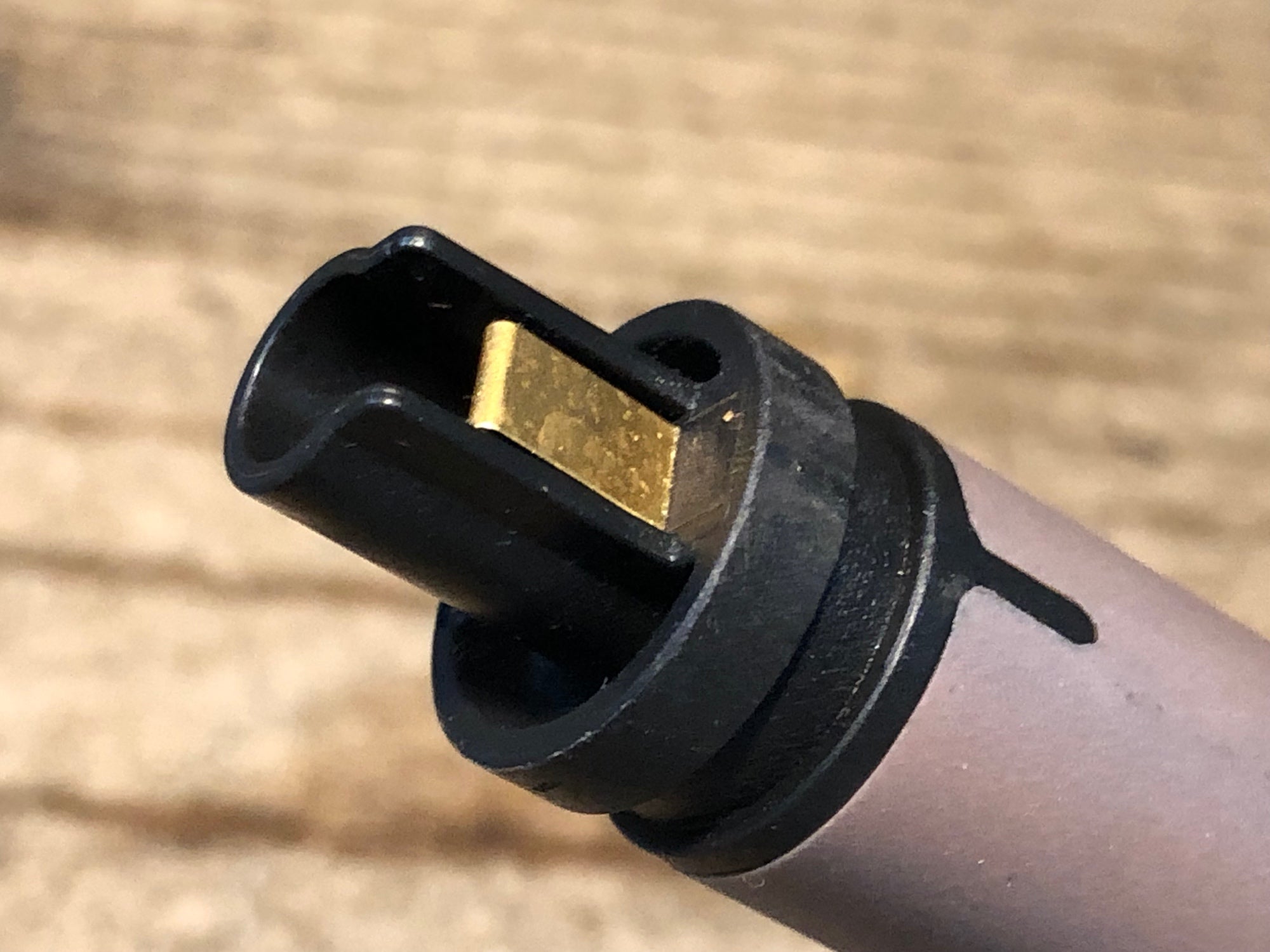 JO688 シマノ SHIMANO BT-DN110-A ビルトインバッテリー Di2 1ポート