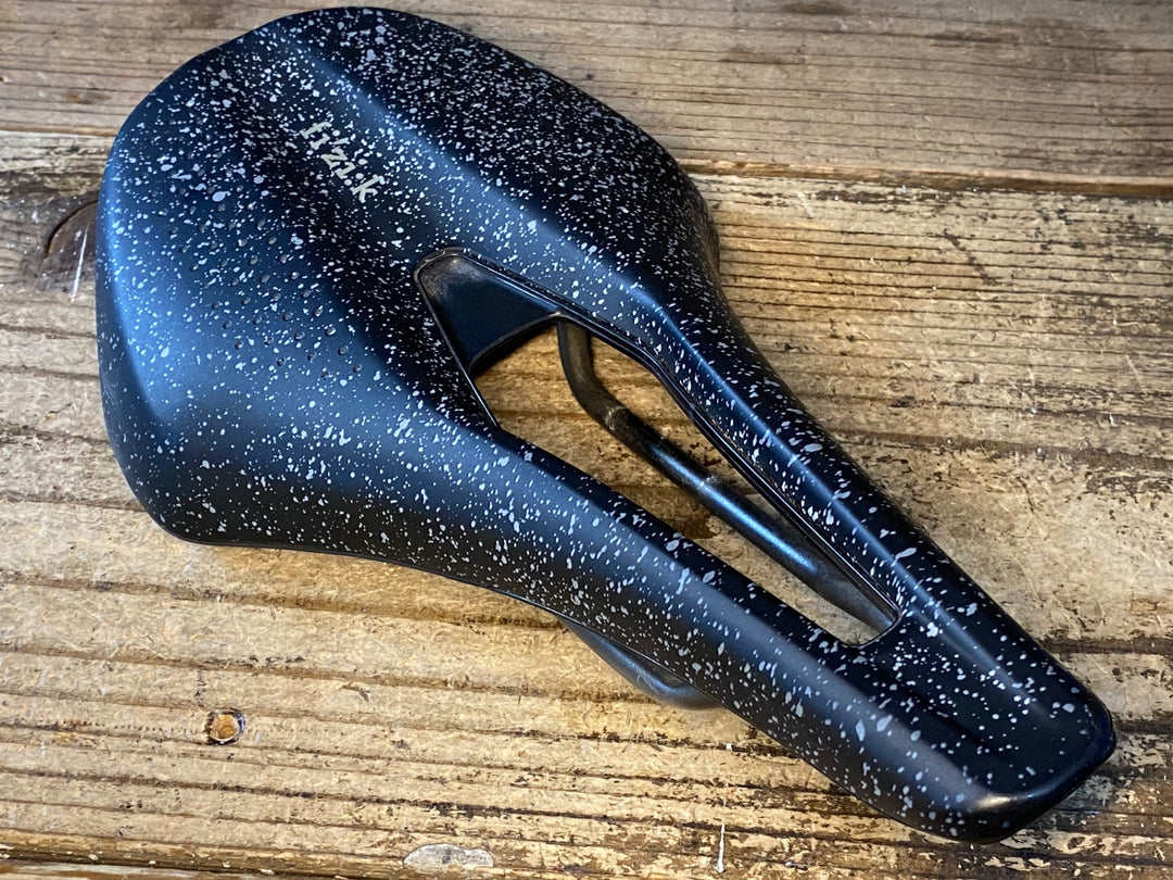 JX288 フィジーク fizik TEMPO ARGO R3 サドル 黒 150mm kiumレール LES CLASSIQUES 150