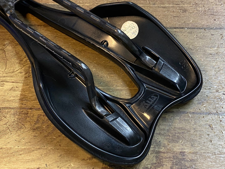 JT542 セライタリア selle italia SLR BOOST KIT CARBONIO SUPERFLOW サドル 黒 130mm カーボンレール