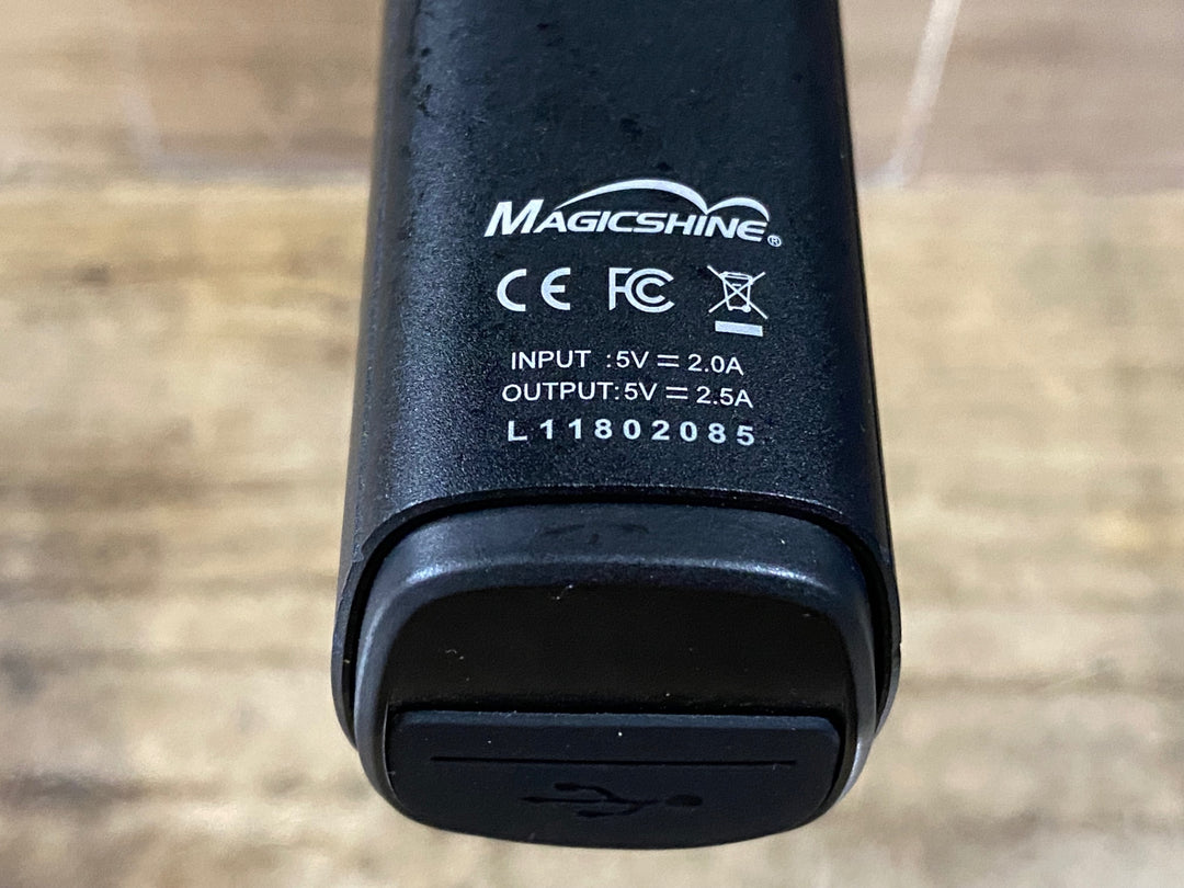 JO733 オーライト OLIGHT RN1500 フロントライト 点灯確認済