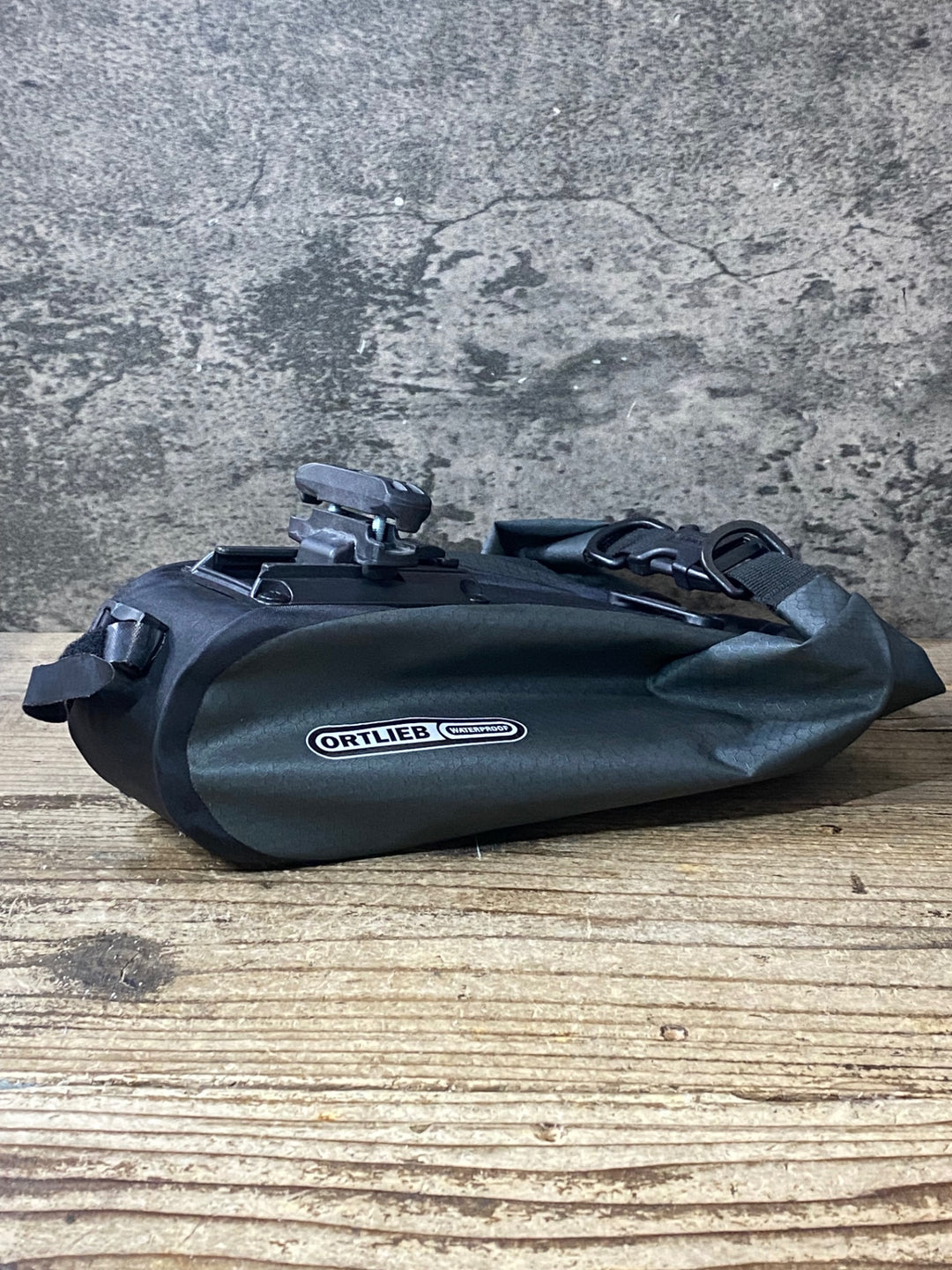 JY461 オルトリーブ ORTLIEB サドルバッグ グレー