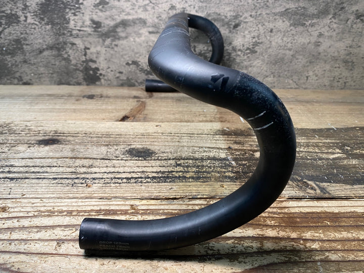 JP428 スペシャライズド SPECIALIZED S-WORKS SHALLOW BEND CARBON カーボン ドロップハンドル エンドC-C420mm Φ31.8