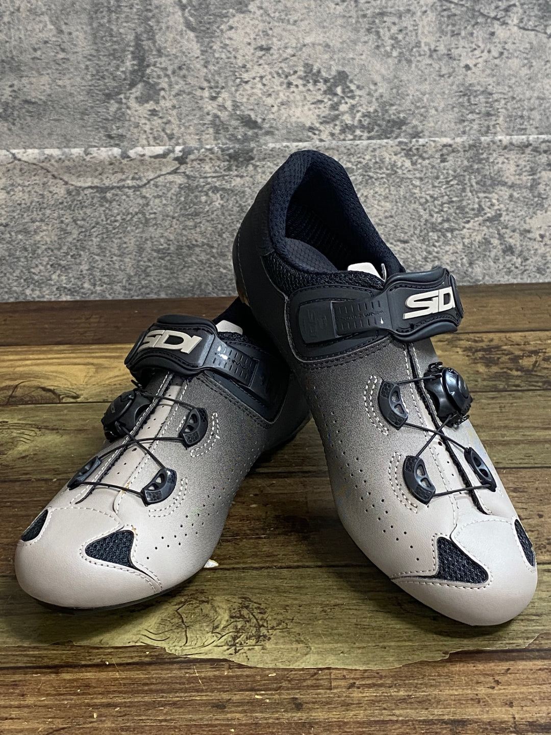 KL850 シディ SIDI GENIUS 10 ビンディングシューズ グレー 黒 3穴 EU40