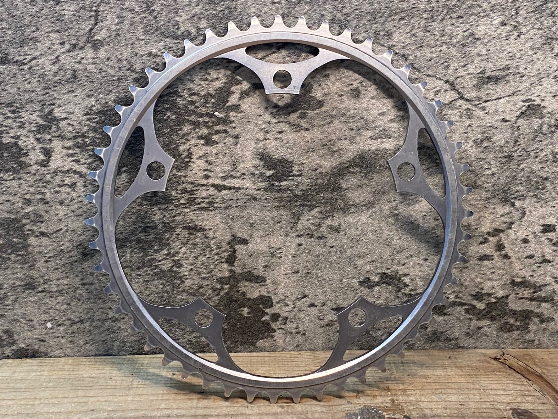 スギノ デュラギア版DURA-ACE FC-7710 チェーンリング 51T SHIMANO FC-7710 Dura Ace Track Chainring – FISHTAIL CYCLERY