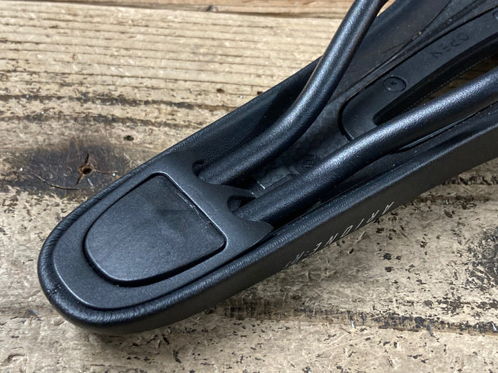 JU893 フィジーク fizik アリオネ ARIONE R5 OPEN サドル S-Alloyレール 132mm