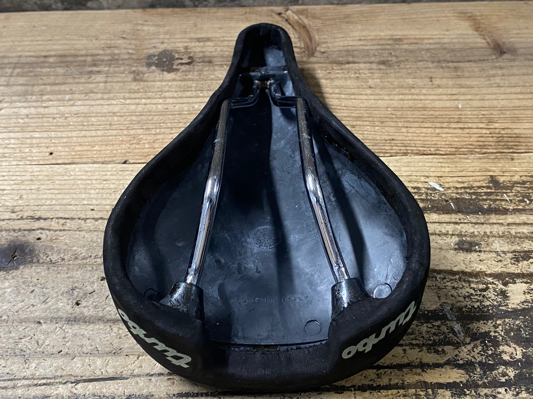 KJ062 セライタリア SELLE ITALIA turbo St ヌバック サドル 黒