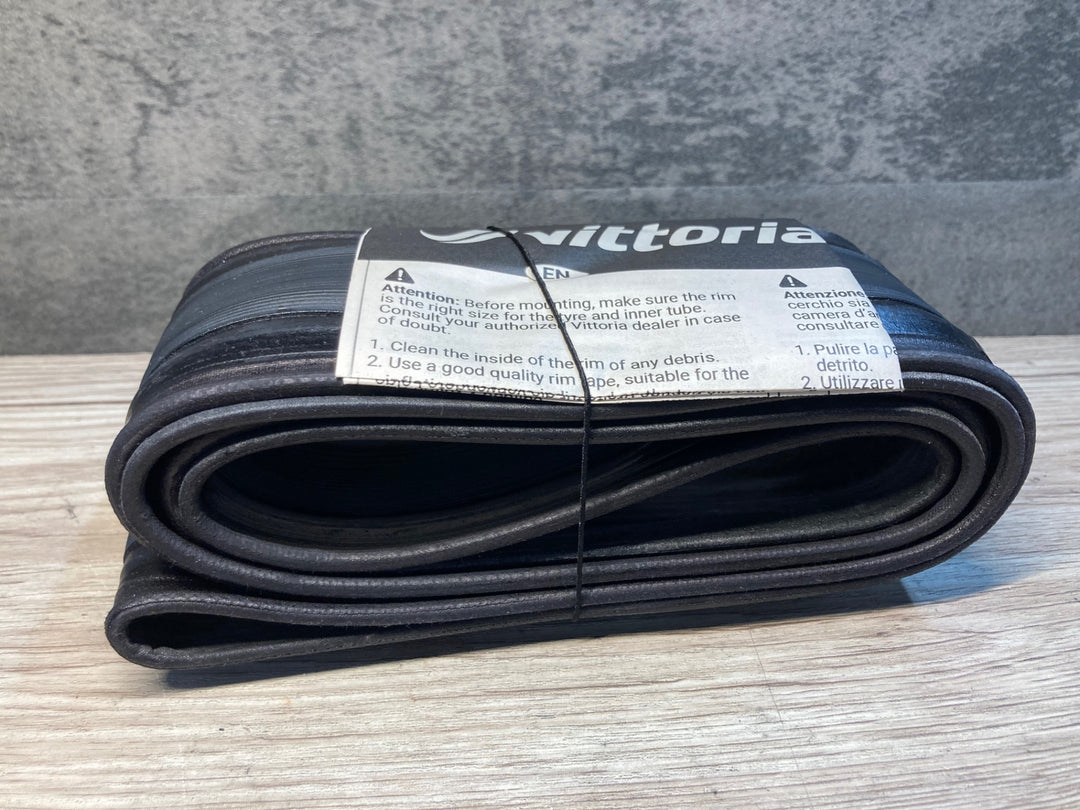 JK161 ヴィットリア vittoria コルサ CORSA GRAPHENE 2.0 チューブレスレディ タイヤ 700x25c 未使用