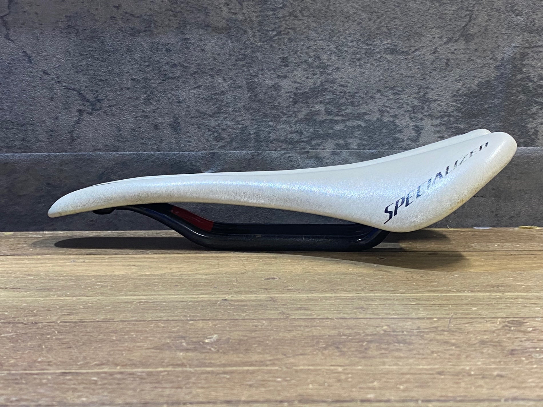 JT773 スペシャライズド SPECIALIZED ROMIN EVO PRO 143mm サドル 白
