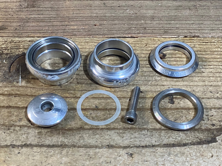 KK638 クリスキング CHRIS KING Nothreadset 1-1/8 SV FR0045 ヘッドパーツ シルバー