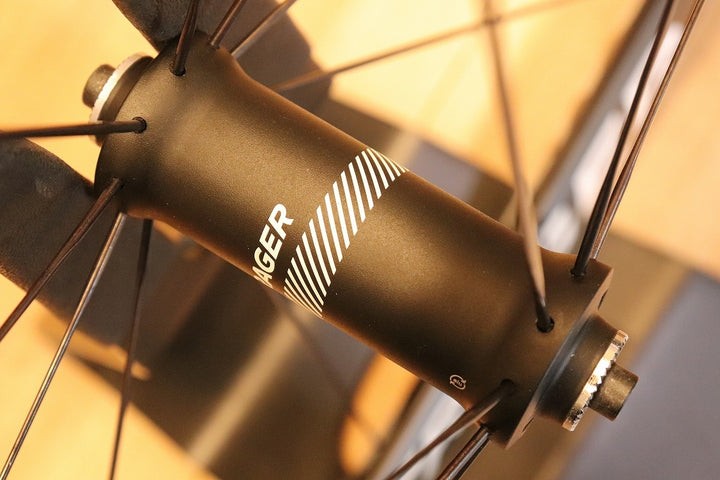 ボントレガー BONTRAGER オーラ AURA 5 TLR アルミ カーボン チューブレスレディ ホイールセット シマノ 11S/12S 【芦屋店】