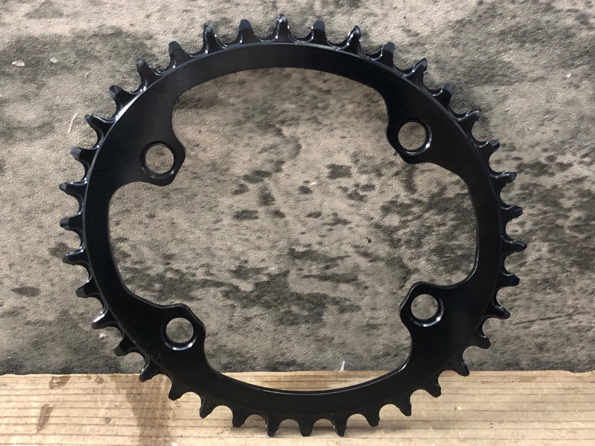 JU071 STONE チェーンリング 38T BCD110 – BICI AMORE ONLINE STORE