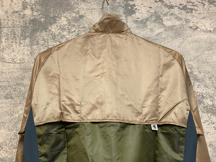 JO536 カペルミュール KAPELMUUR 長袖 ウィンドブレーカー 茶 S 未使用
