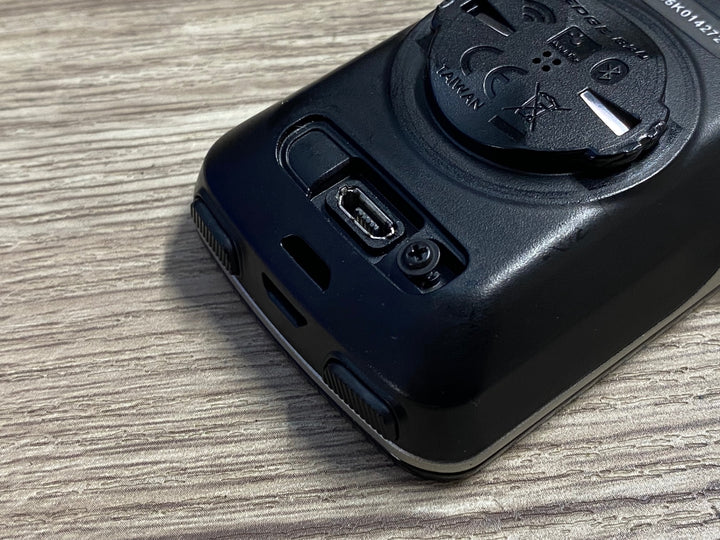 JY922 ガーミン GARMIN エッジ EDGE820 サイクルコンピューター センサーセット 動作・接続確認済 ※コネクタ蓋破損