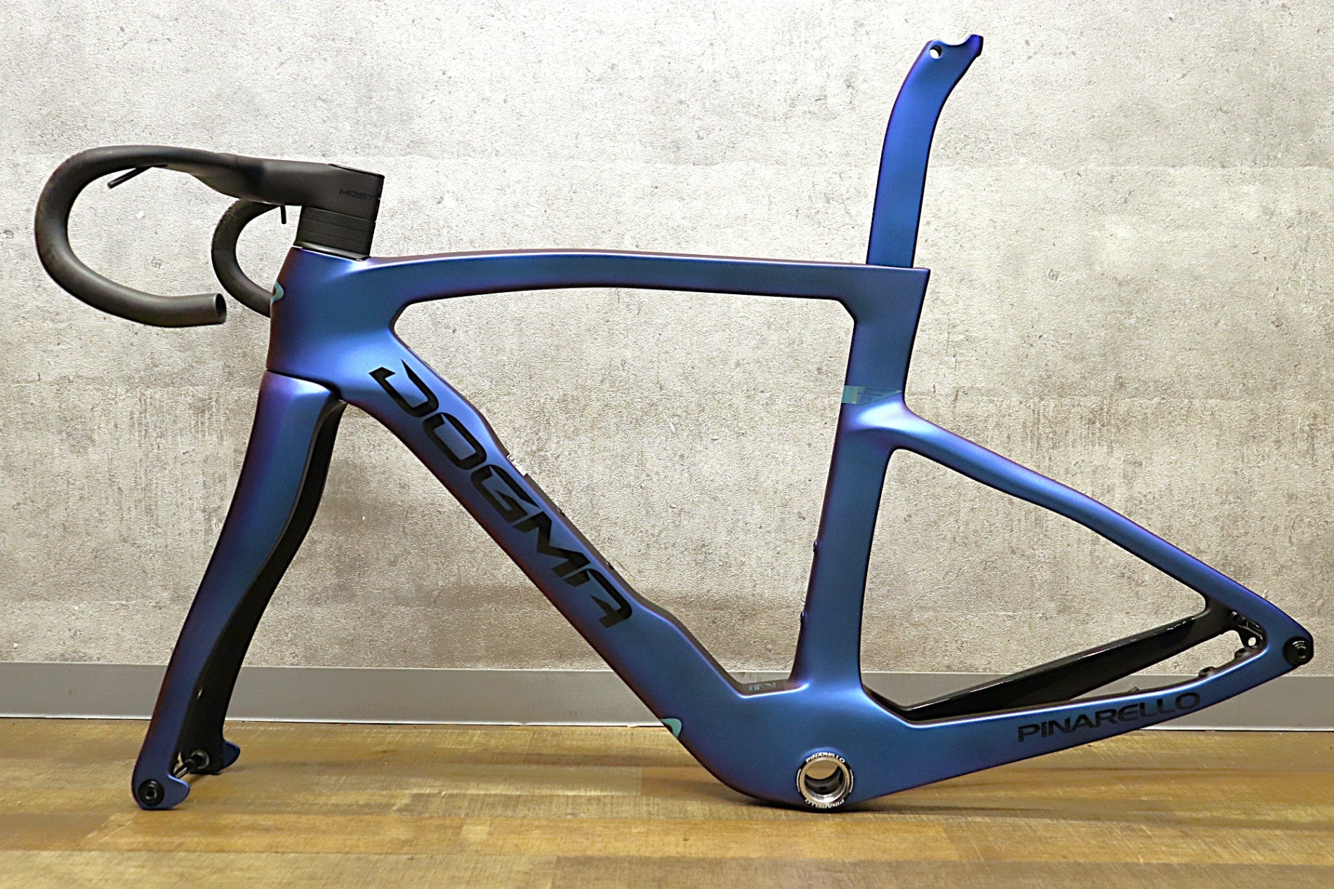 ピナレロ PINARELLO ドグマ NEW DOGMA F 2025 465サイズ カーボン