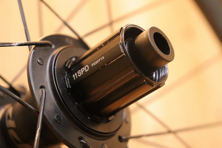 ジップ ZIPP 303 FIRECREST TUBELESS DISC カーボン チューブレスレディ ホイールセット シマノ 11S/12S フックレス 【芦屋店】