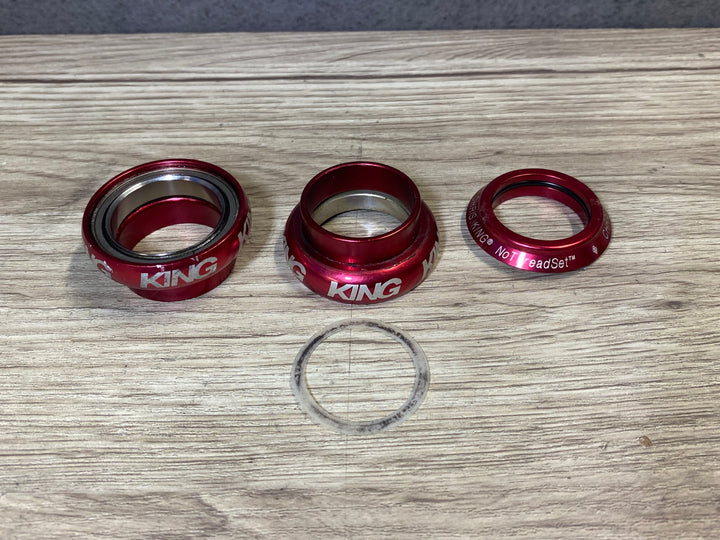 JT261 クリスキング CHRIS KING NoThreadSet アヘッド ヘッドパーツ ヘッドセット 上下1-1/8 OS アウトボード式 レッド ※トップキャップ無し