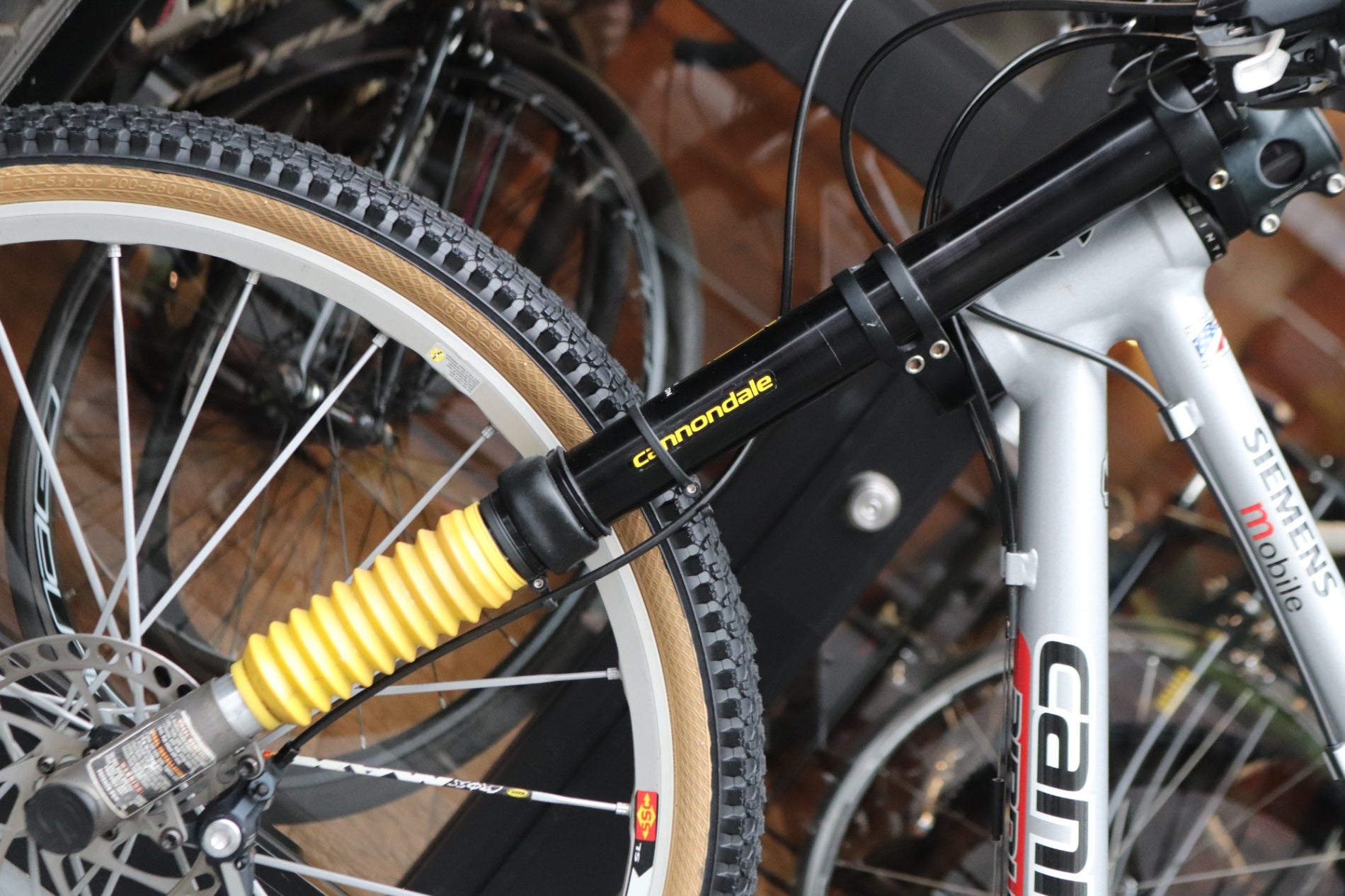 キャノンデール CANNONDALE F4000SL SIEMENS Team Replica シマノ XTR