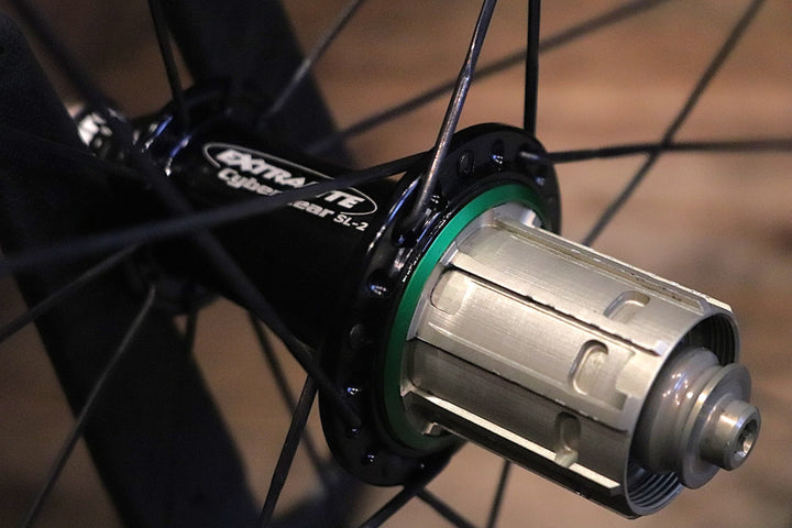 LWC カーボン クリンチャー ホイールセット シマノ12/11Sフリー エクストラライトハブ 25mmハイト　【東京南麻布店】