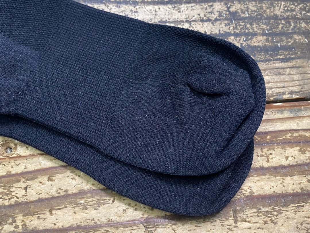 JK622 Rule28 エアロソックス AERO SOCKS 黒白 M ※未使用