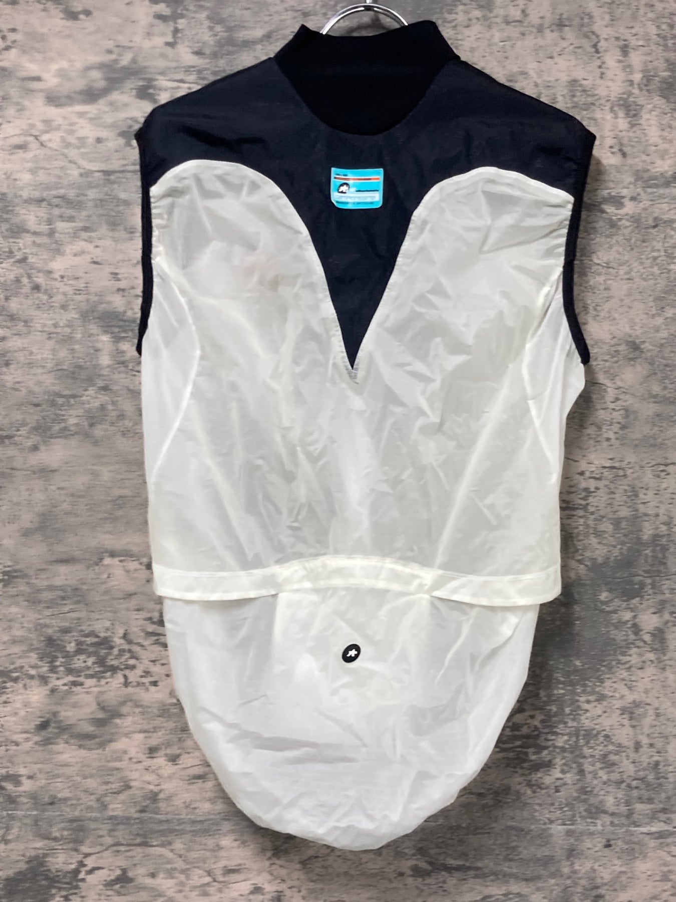 【新品】アソス　サイクルジレ スイスのプレミアムサイクルウェア ASSOS（アソス） ポップアップ