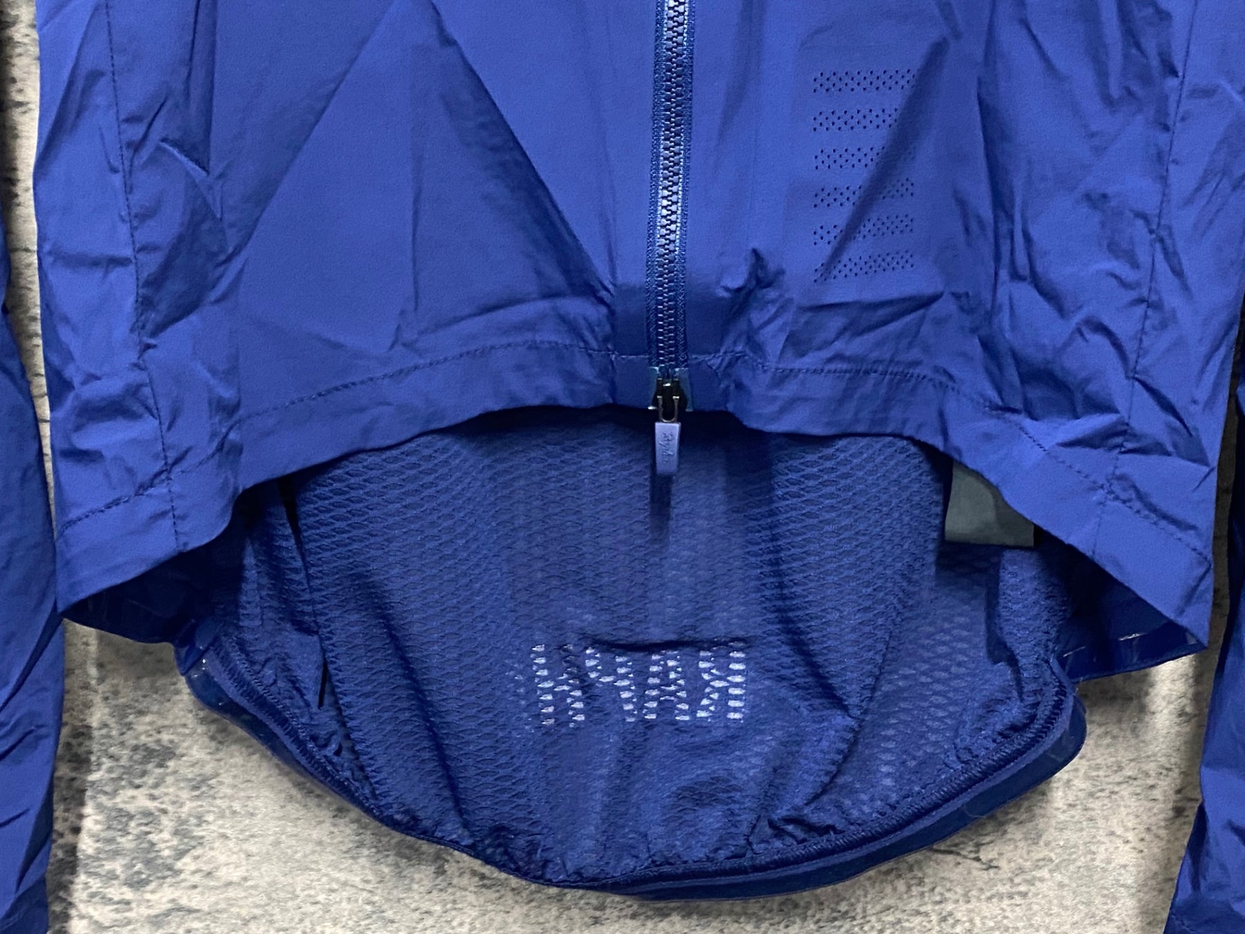 JW393 ラファ Rapha PRO TEAM LIGHTWEIGHT WIND JACKET 長袖 ウィンド