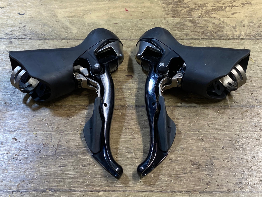 KQ621 シマノ SHIMANO 105 ST-5700 STIレバー 2x10S ※変速不良のためジャンク