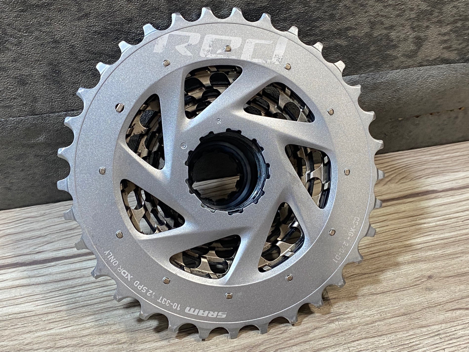 KJ581 スラム SRAM レッド RED CS-XG-1290-D1 スプロケット 10-33T 12S