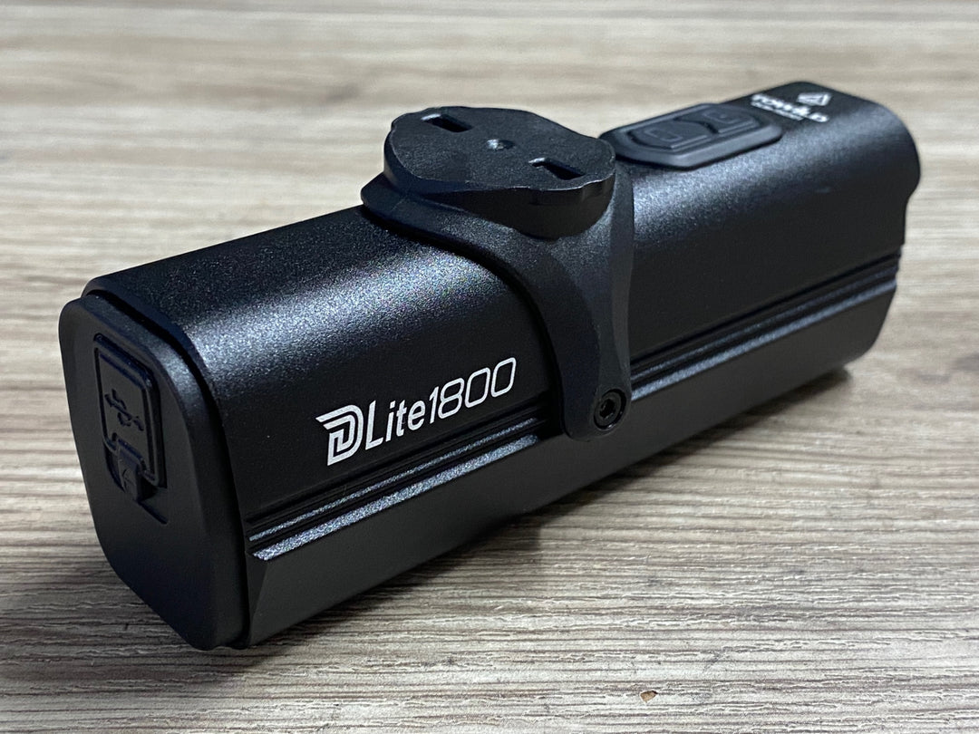 JY699 トゥワイルド TOWILD DLite 1800 フロントライト 点灯確認済み