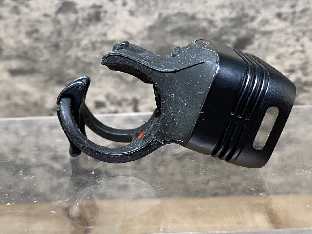 IT618 ノグ KNOG BLINDER ROAD 400 フロントライト