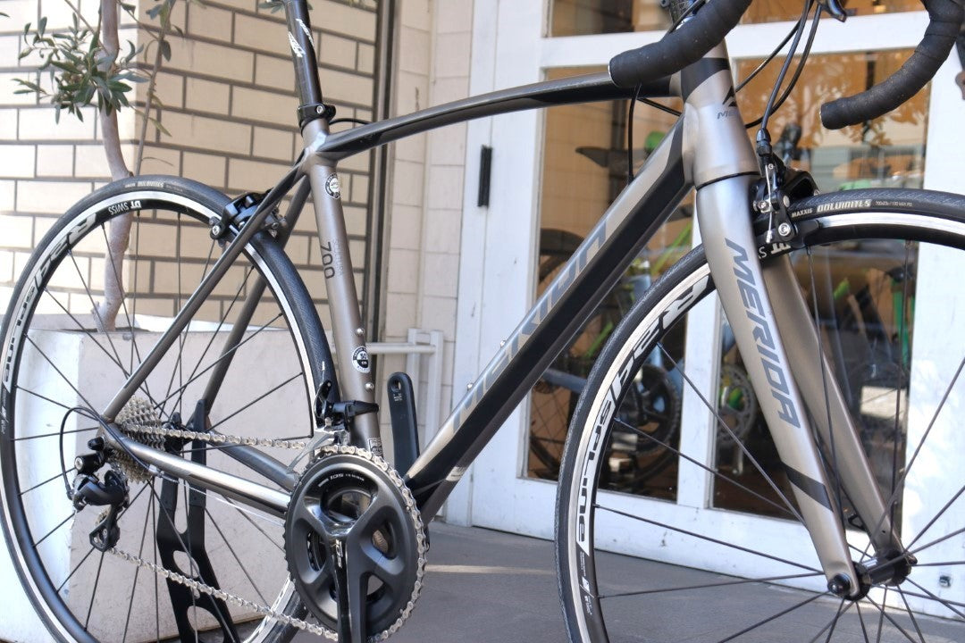 メリダ MERIDA スクルトゥーラ SCULTURA 700 2016モデル 50サイズ