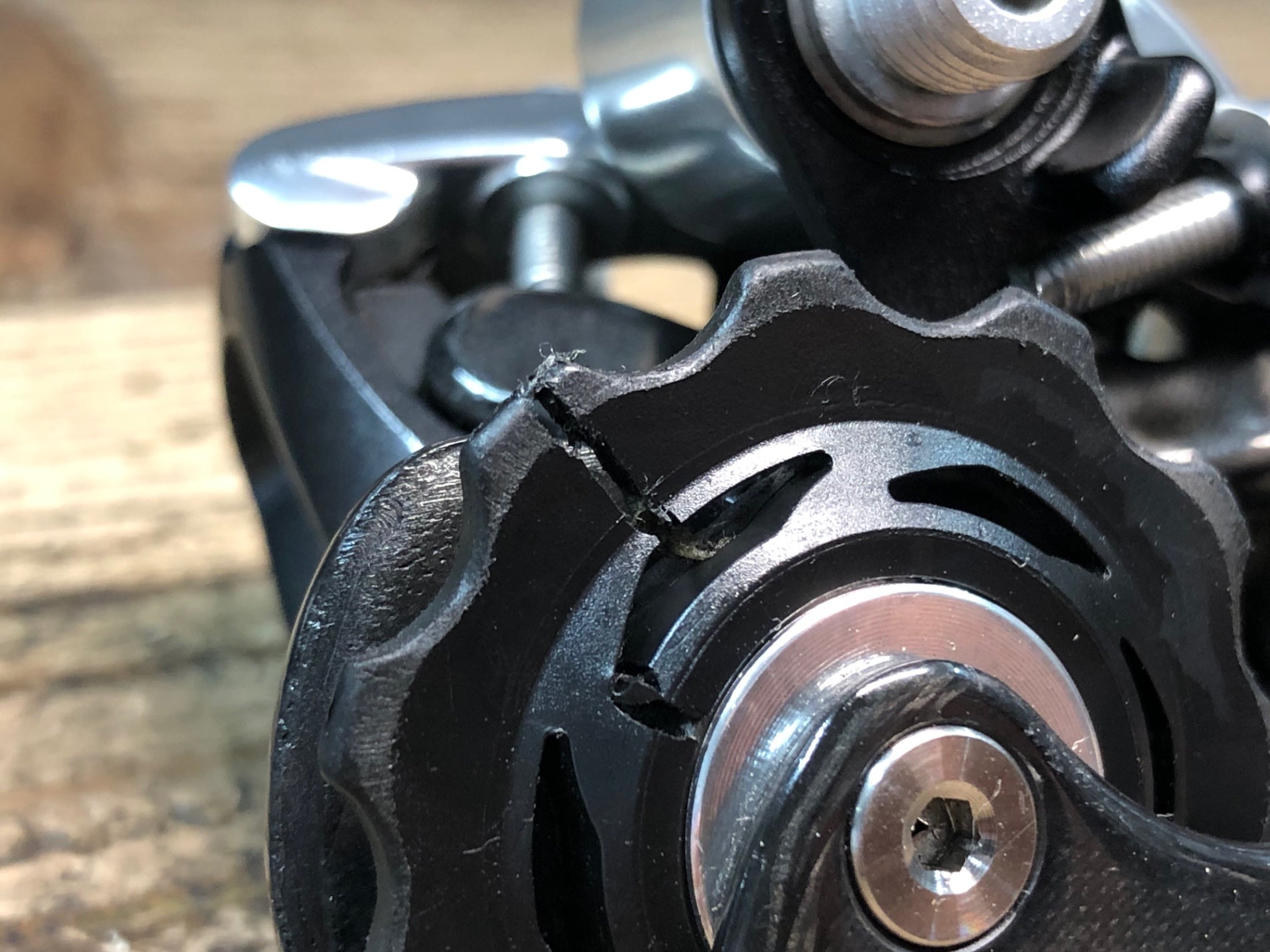 JN042 スラム SRAM レッド RED リアディレイラー 10S シルバー