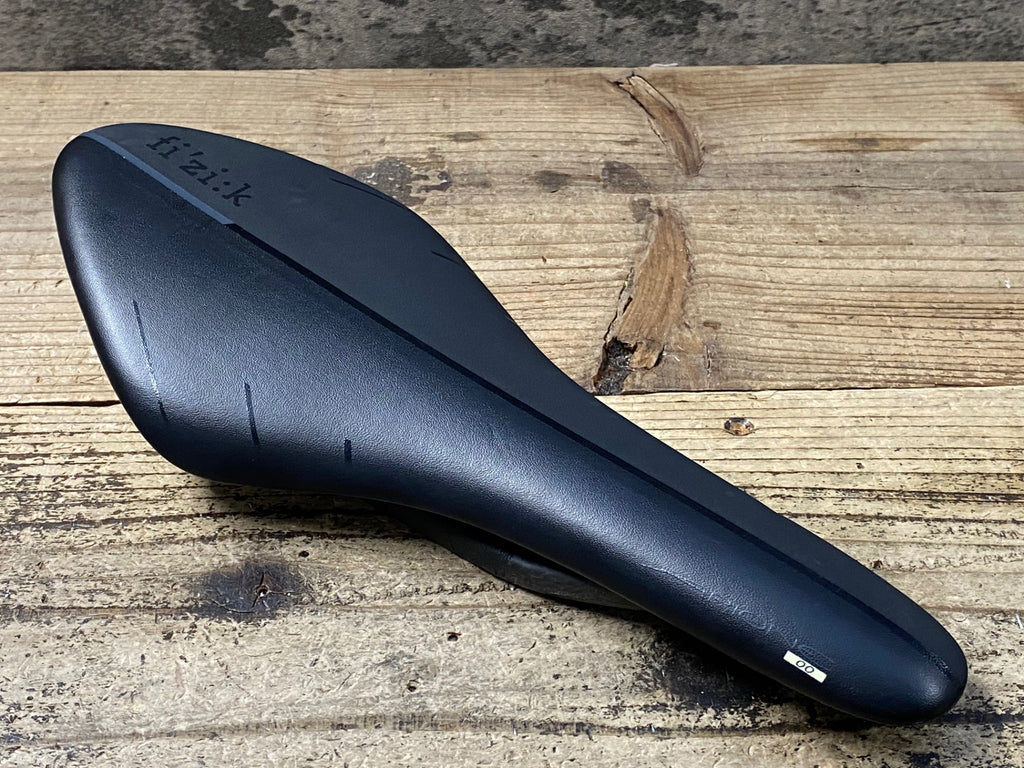 JY950 フィジーク fizik アリオネ ARIONE 00 MOBIUS サドル 黒