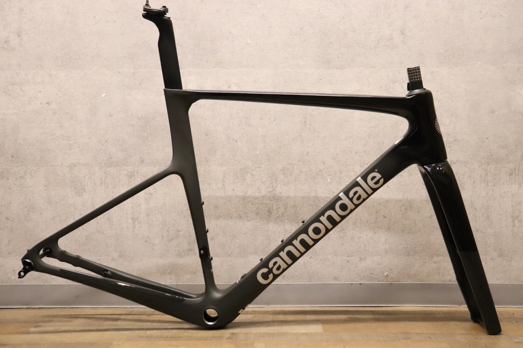 キャノンデール CANNONDALE SUPERSIX EVO Hi-Mod Ⅱ 2024 54サイズ