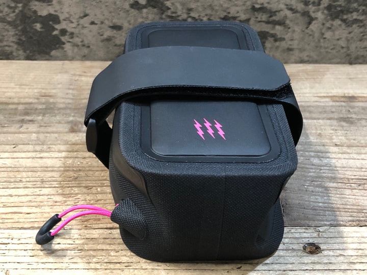 JY802 マックオフ MUC-OFF SADDLE PACK サドルバッグ