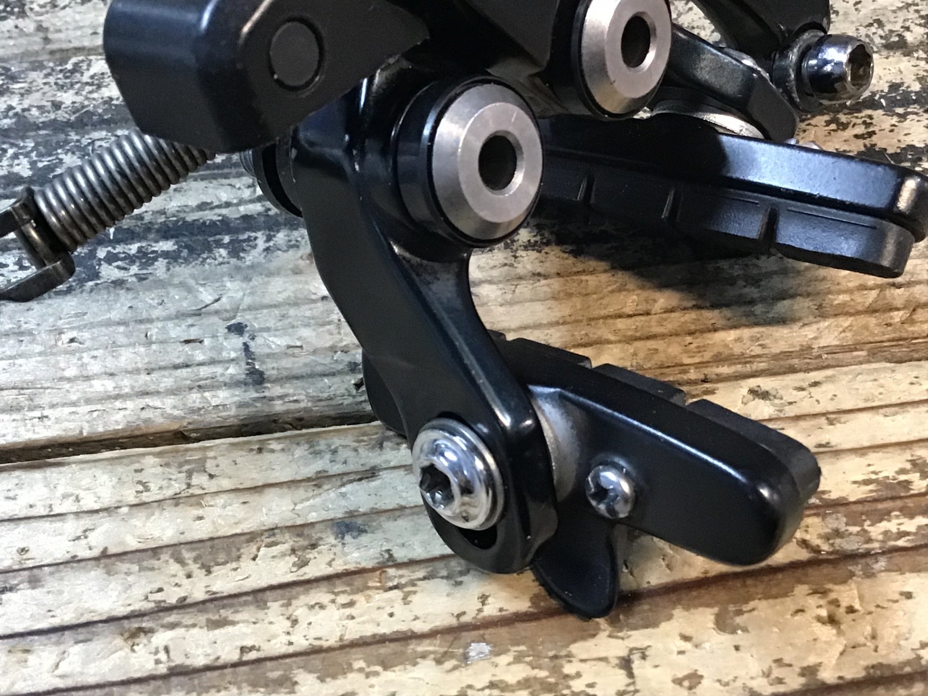 IW518 シマノ SHIMANO 105 BR-5800 BR-5810R ブレーキキャリパー 前後