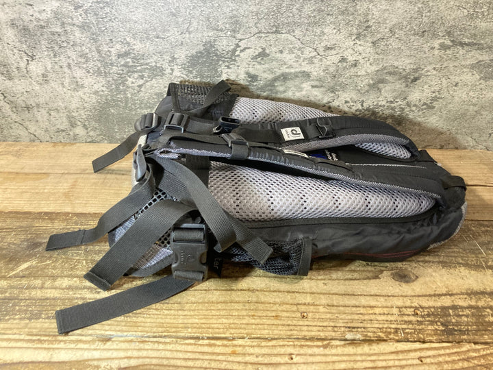 JR175 ドイター deuter SUPER BIKE S リュックサック バックパック 黒赤