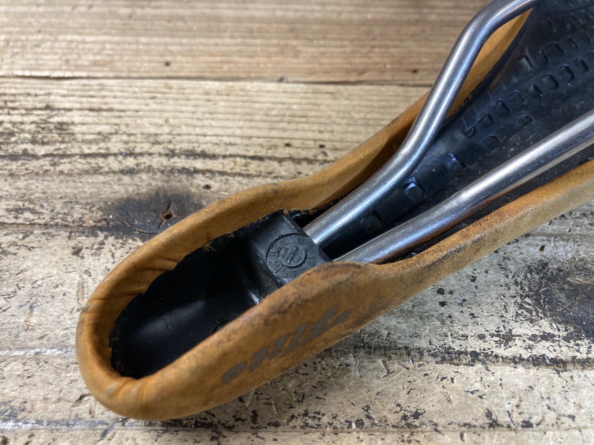 JU462 セライタリア SELLE ITALIA フライト チタニウム FLITE TITANIUM