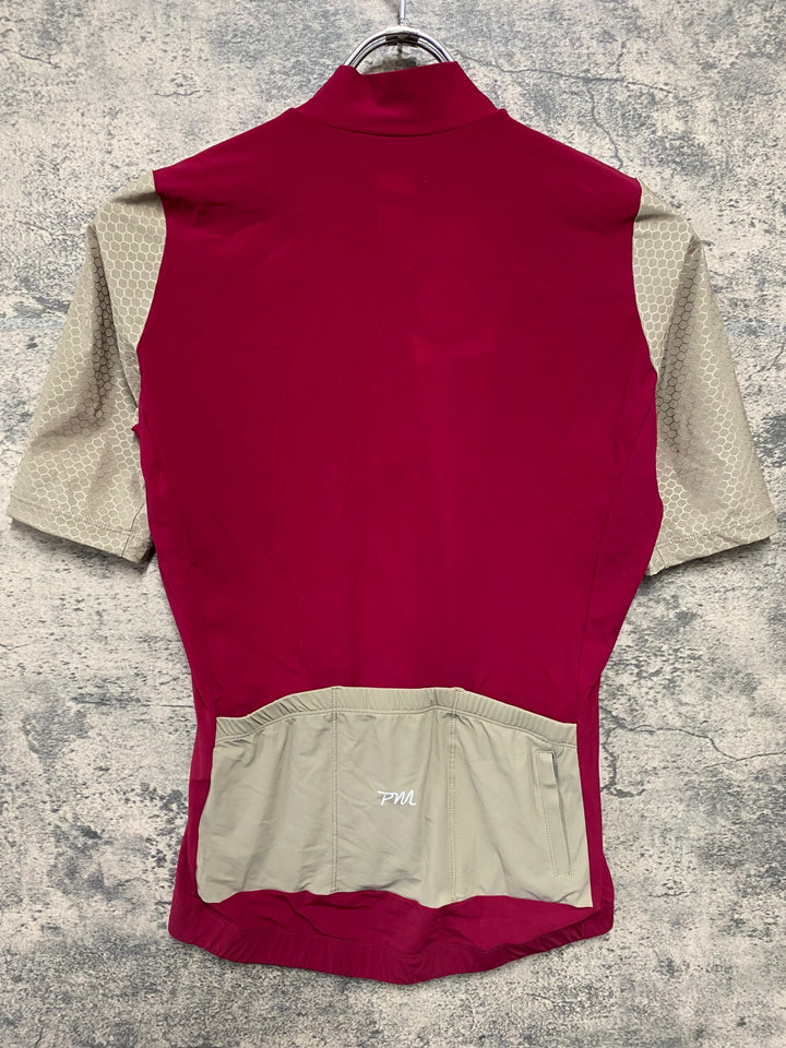 JO264 ペダルマフィア Pedal Mafia PRO JERSEY 半袖 サイクルジャージ バーガンディ ベージュ L