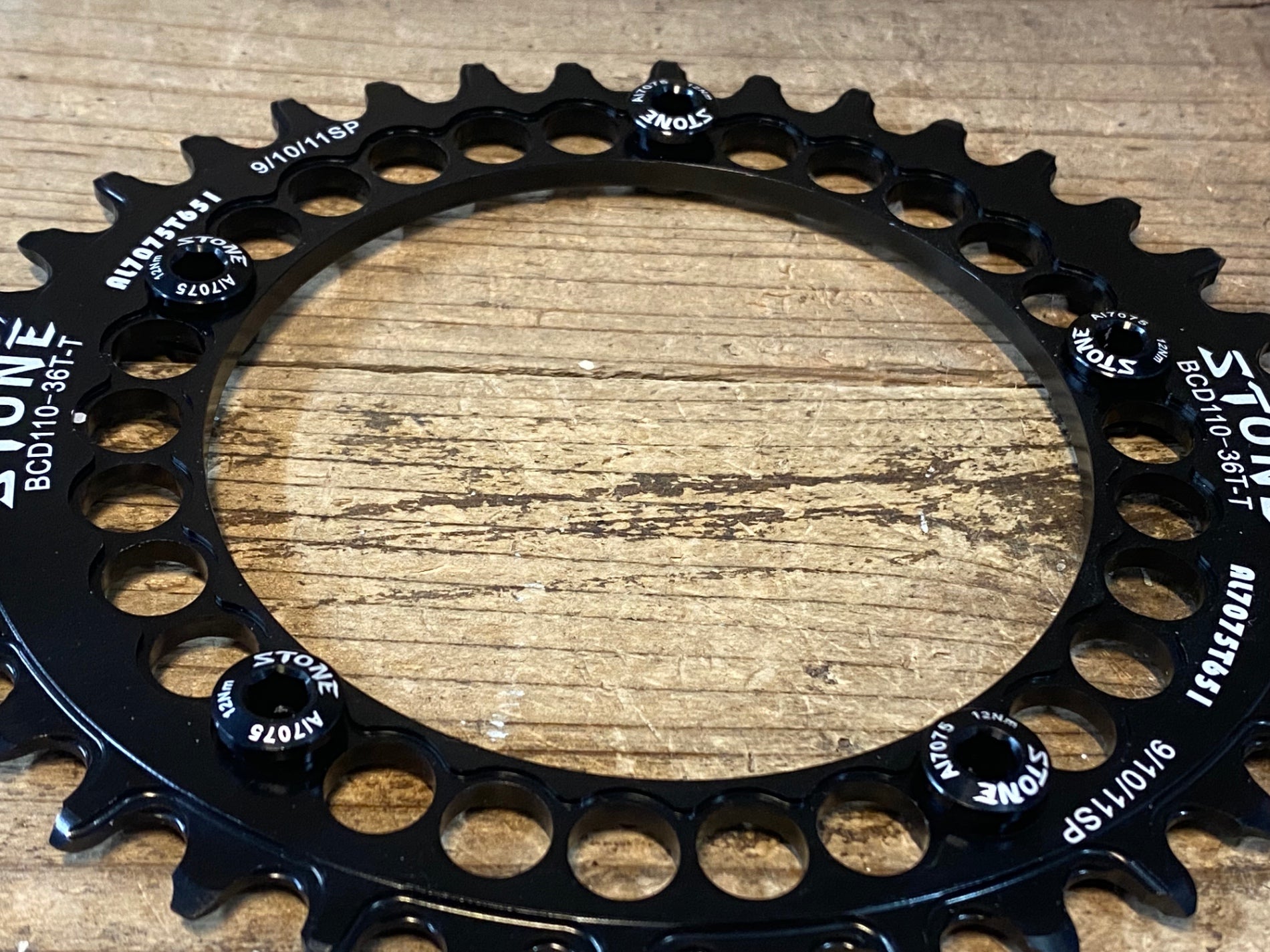 JP623 ストーン STONE 楕円 チェーンリング ナローワイド 36T BCD110