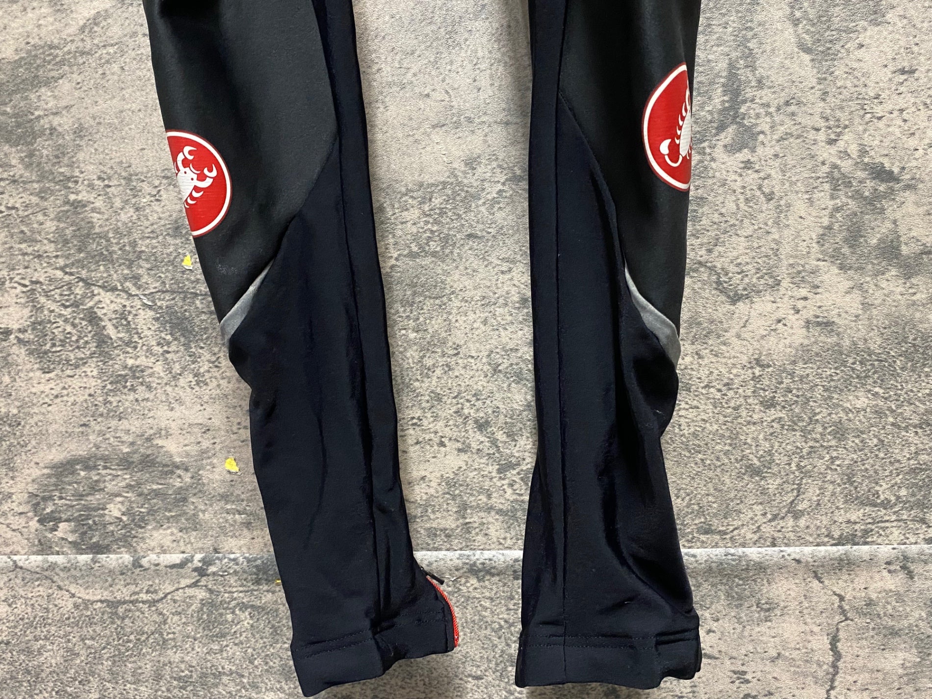 KP752 カステリ CASTELLI ビブタイツ 黒 S 裏起毛 ※ロゴの割れ – BICI