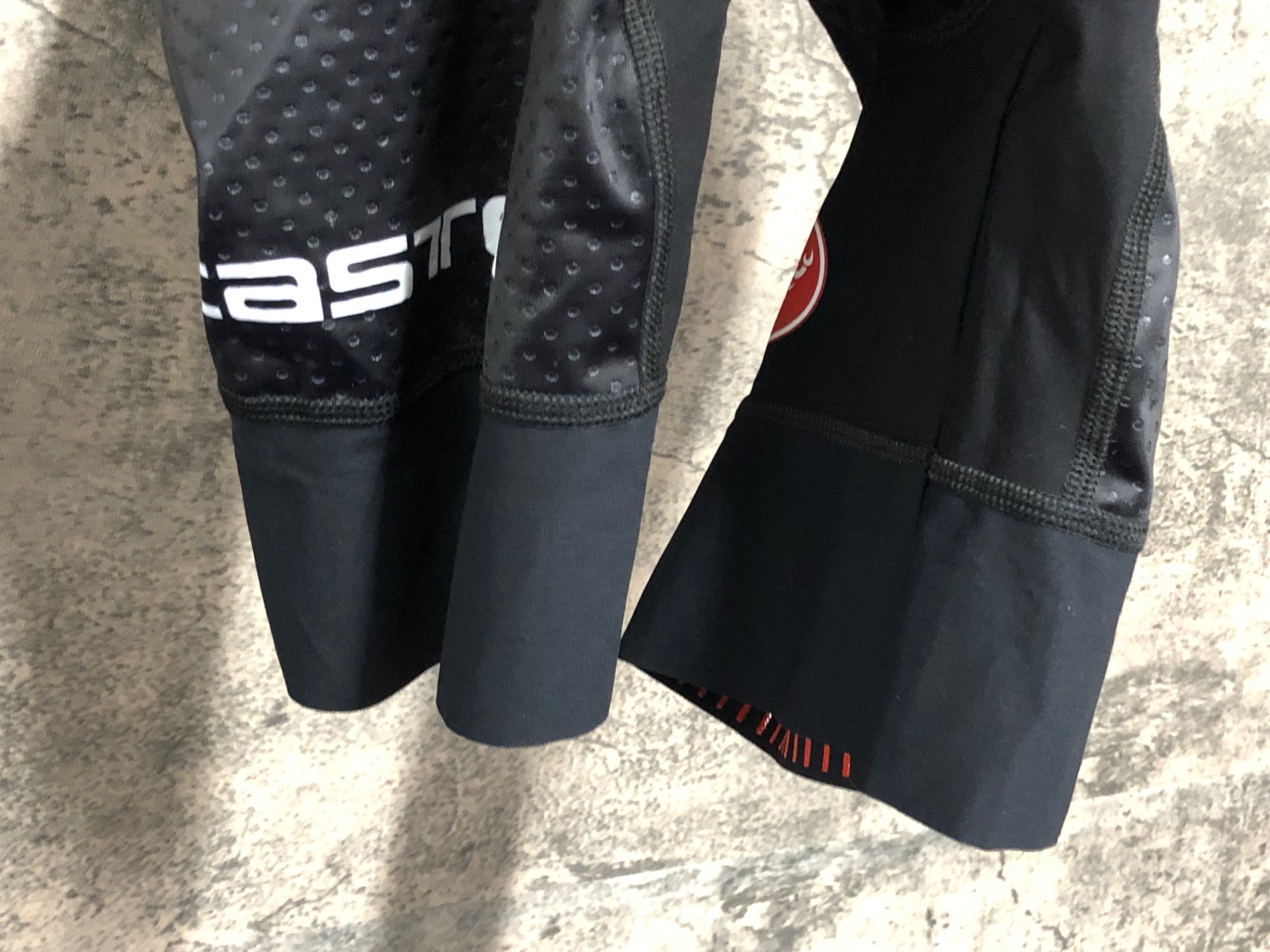 JT284 カステリ CASTELLI ロッソコルサ ROSSO CORSA ビブショーツ 黒 M