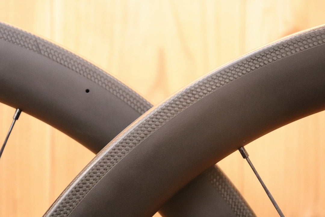 ボントレガー BONTRAGER アイオロス AEOLUS PRO 5 カーボン チューブレスレディ ホイールセット シマノ 11S/12S 【芦屋店】