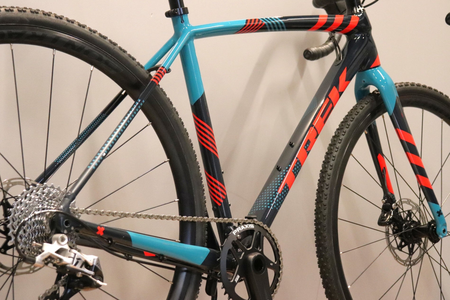 TREK　CROCKETT5 シクロクロスバイク サイズ52 トレック TREK クロケット CROCKETT 5 2021モデル 52サイズ スラム