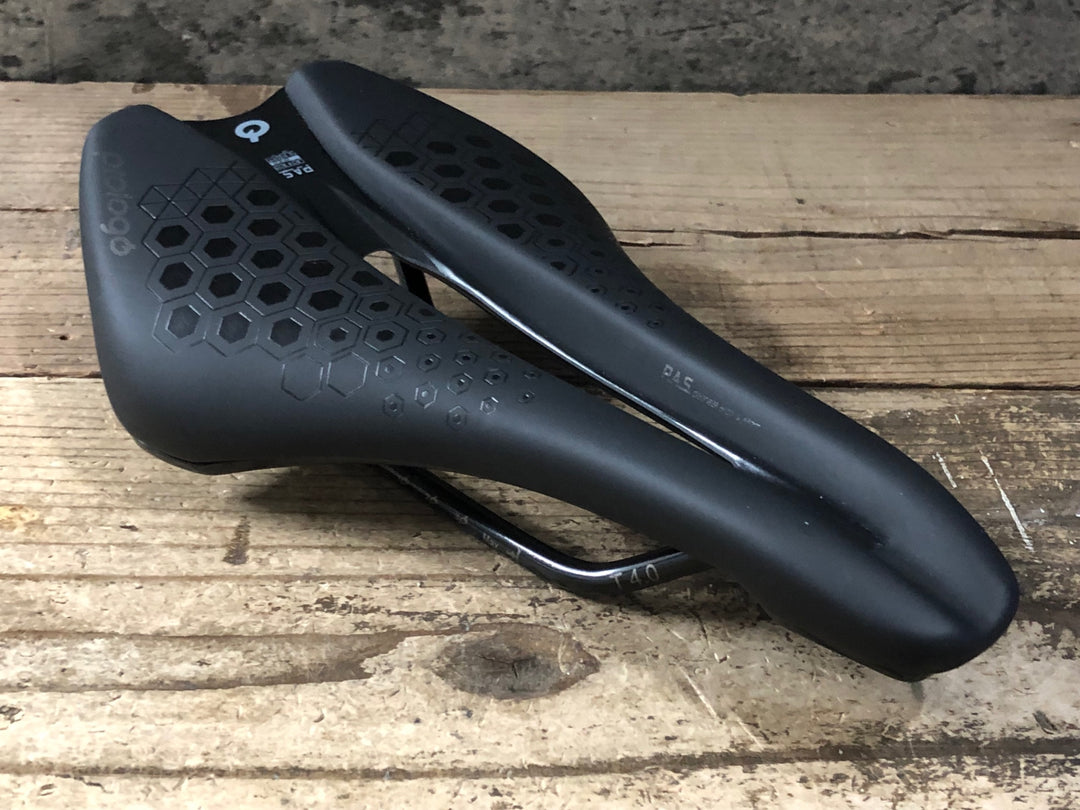 JQ326 プロロゴ prologo DIMENSION TRI サドル 黒 T4.0レール